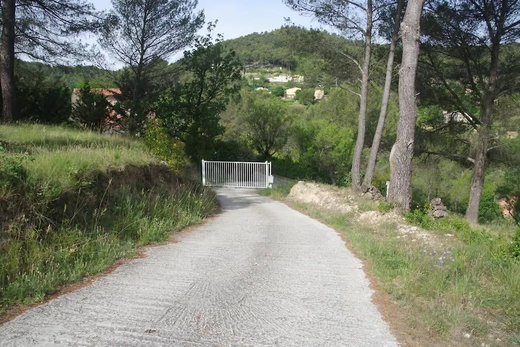 L'Eden Sous L'Olivier Apartment Auriol Homestay